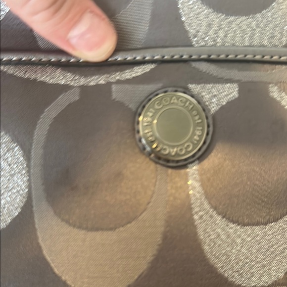Coach Gray and Silver Crossbody Bag with Iconic Signature Pattern - Picture 5 of 6
